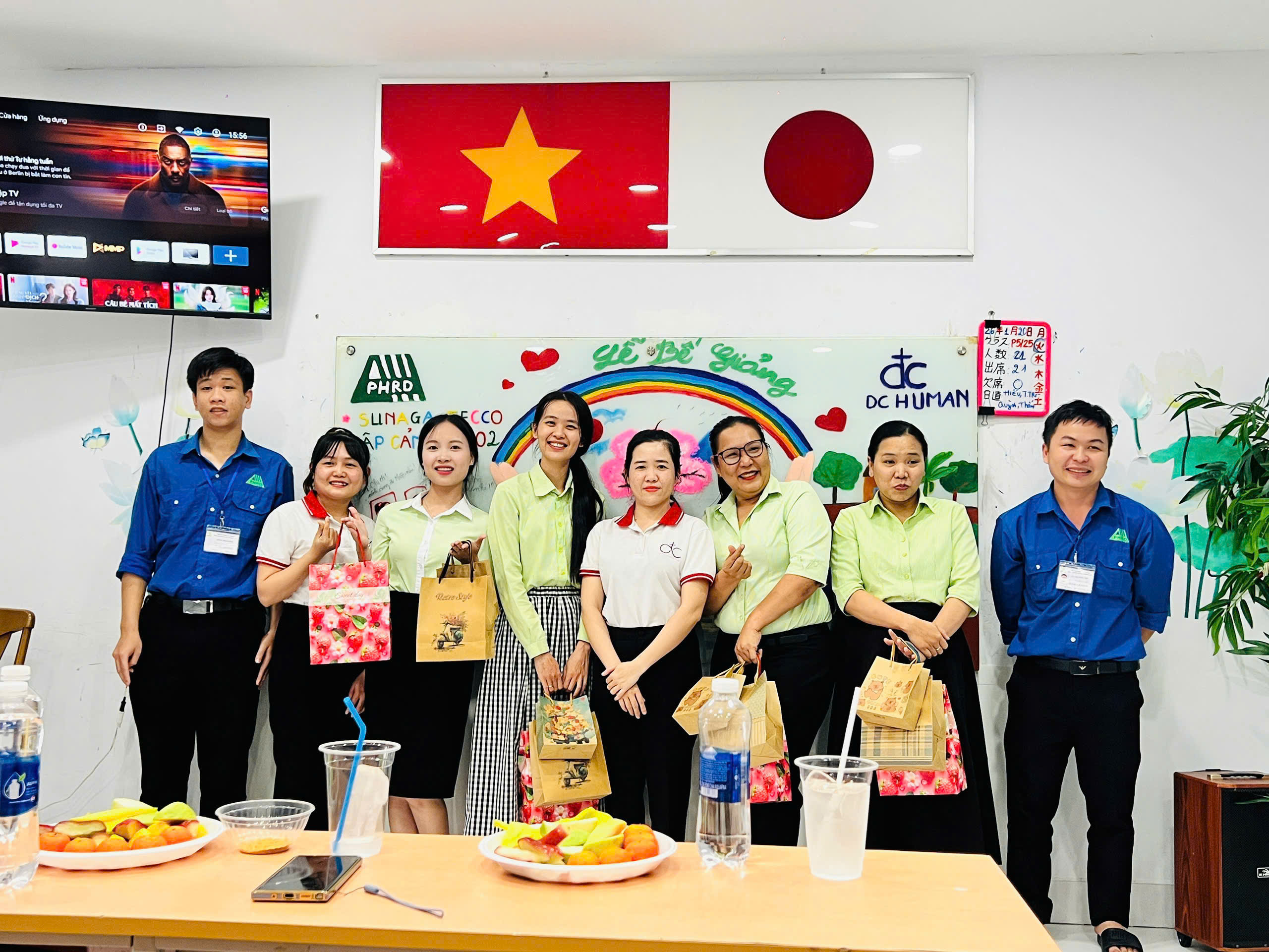 Chia tay học viên xuất cảnh